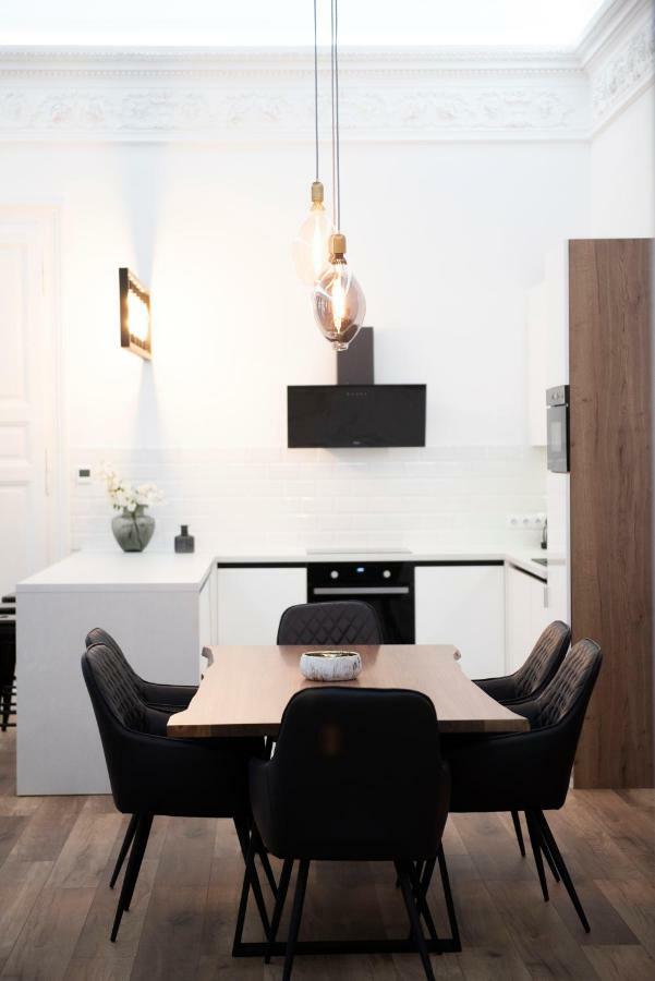 Luxury Apartment by Hi5 - Kálmán Imre Suite Budapeste Exterior foto